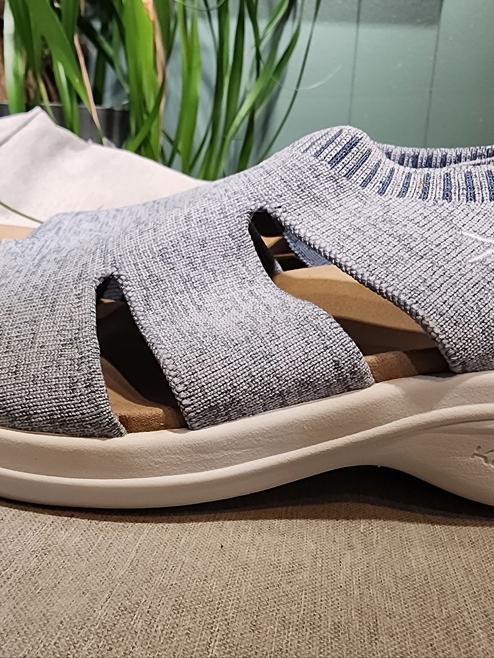 Kuru Coda Muse Light gray Knit Comfortable Sandals. Plantar Fasciitis Supportive